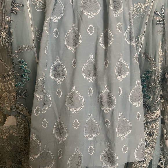 Pakistan Nureh Dress - Picture 12 of 12